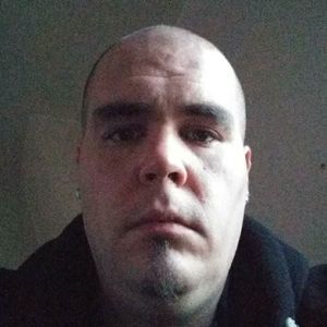 Meet your Posher, Dustin